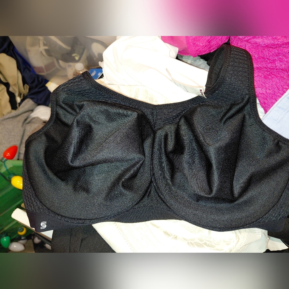 Glamorise Black Women's Intimate Bra